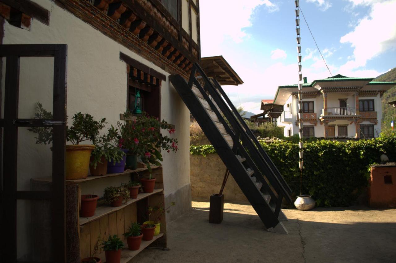 Ama'S Village Lodge Паро Экстерьер фото